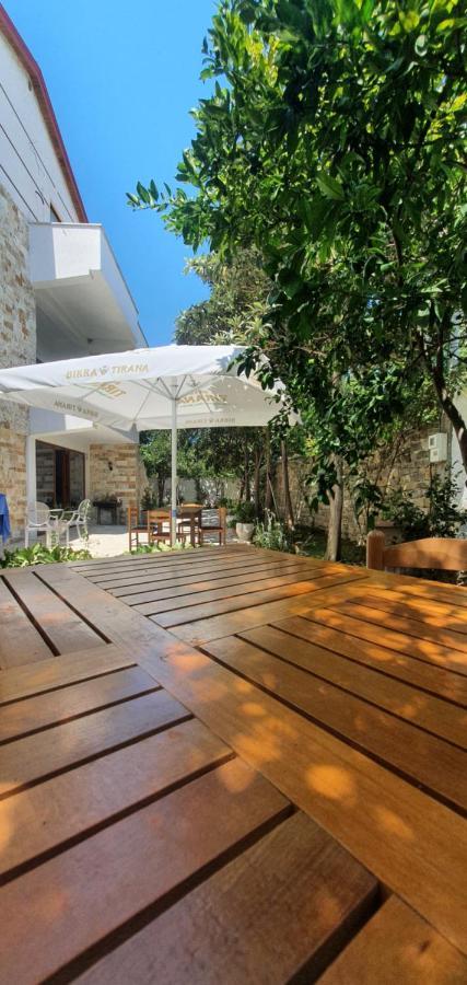Xho'S Forest Guest House Berat Exterior photo