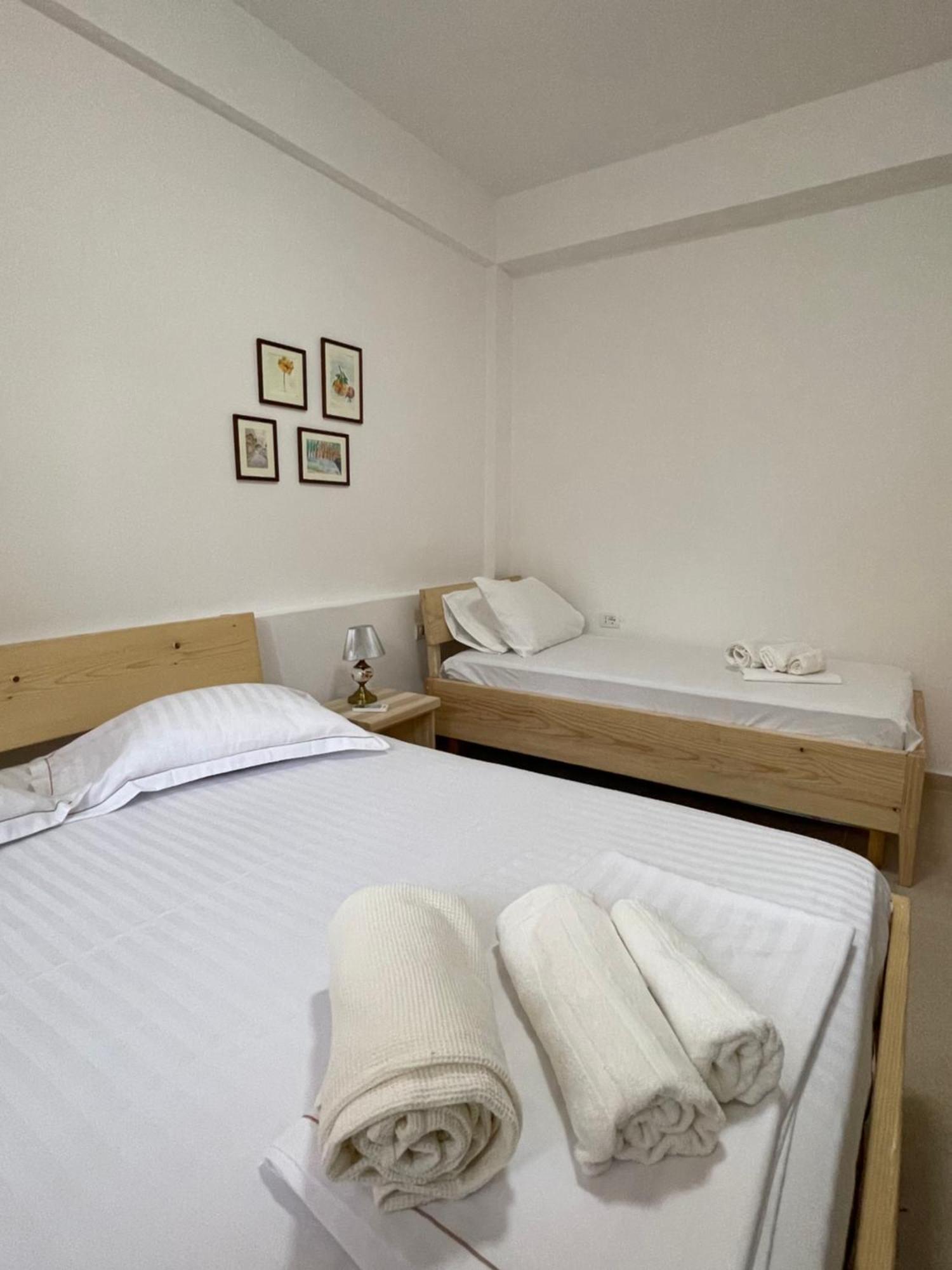 Xho'S Forest Guest House Berat Room photo