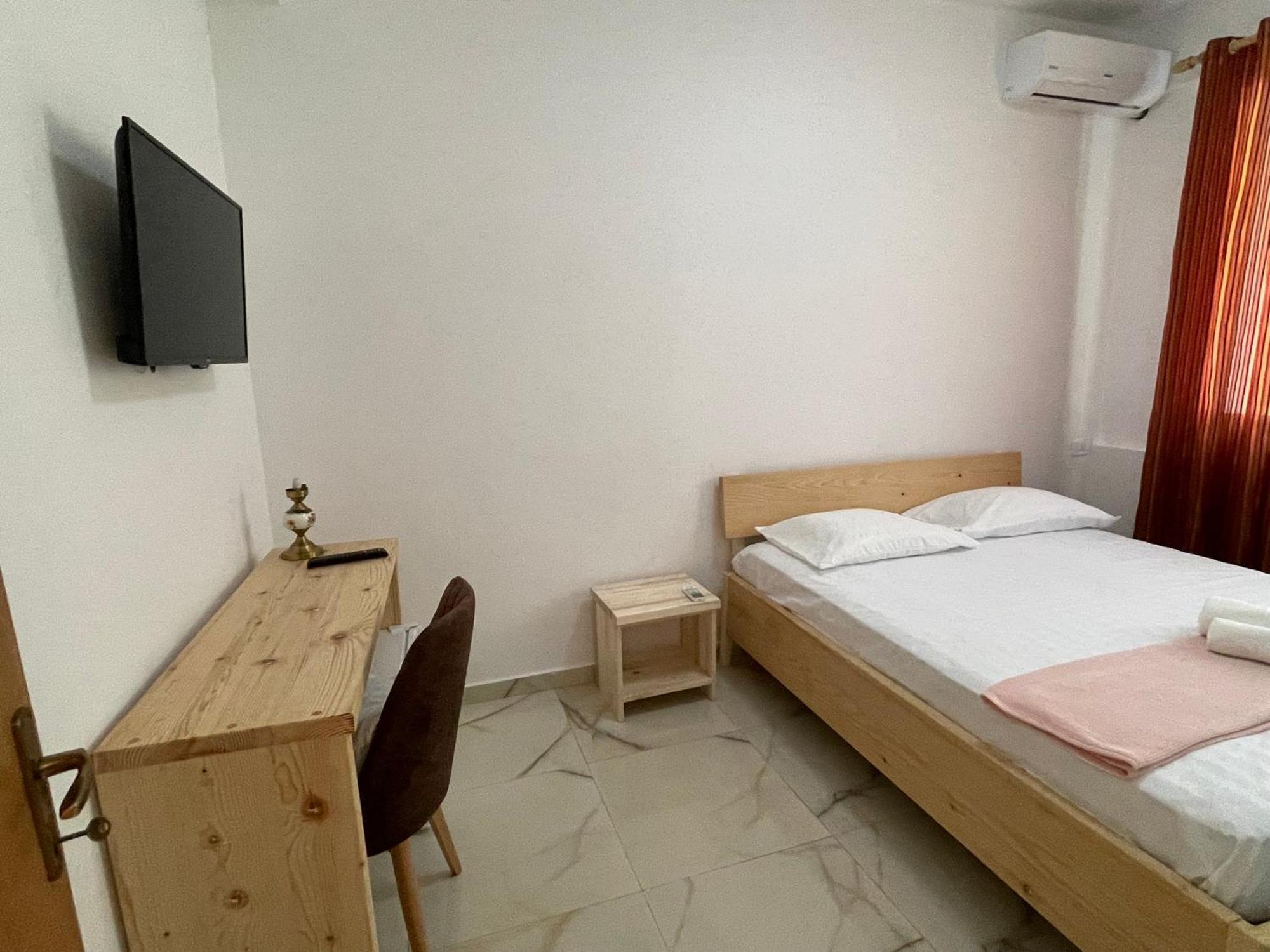 Xho'S Forest Guest House Berat Room photo